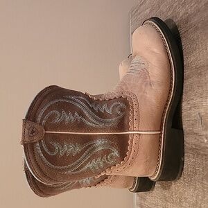Women’s Ariat Fatboy Boots - Size‎ 7B